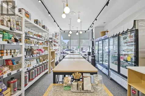 1700 St Clair Avenue West Toronto (weston-pellam Park) ON M6N 1J1