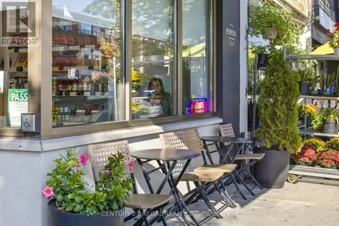 1700 St Clair Avenue West Toronto (weston-pellam Park) ON M6N 1J1