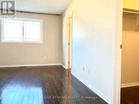 1602 Westhall Way Ottawa ON K2M 0G8