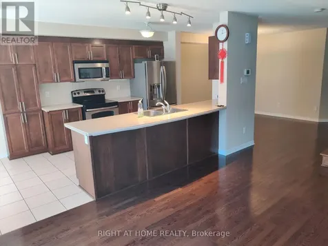 1602 Westhall Way Ottawa ON K2M 0G8