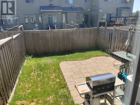 1602 Westhall Way Ottawa ON K2M 0G8