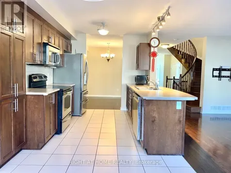 1602 Westhall Way Ottawa ON K2M 0G8