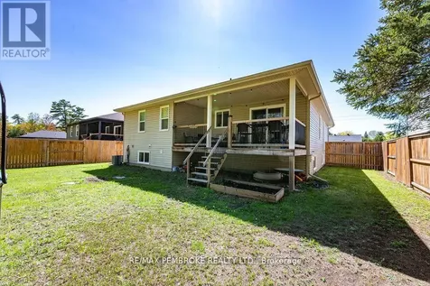 21A East Street Petawawa ON K8H 2N7