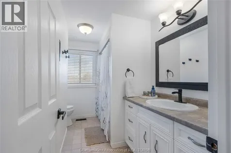 76 Pamela Crescent Chatham ON N7L 4S5