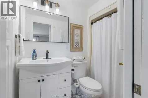 76 Pamela Crescent Chatham ON N7L 4S5
