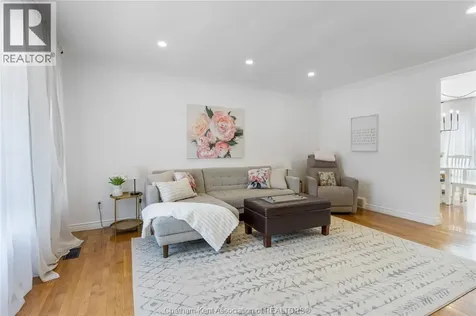 76 Pamela Crescent Chatham ON N7L 4S5