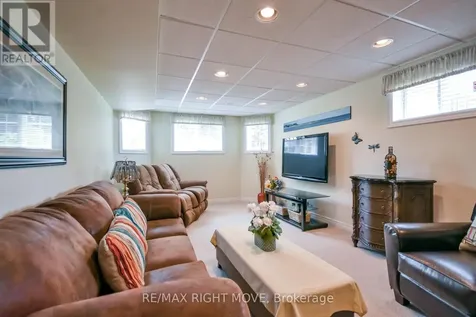 89 Carter Crescent Orillia ON L3V 7R9