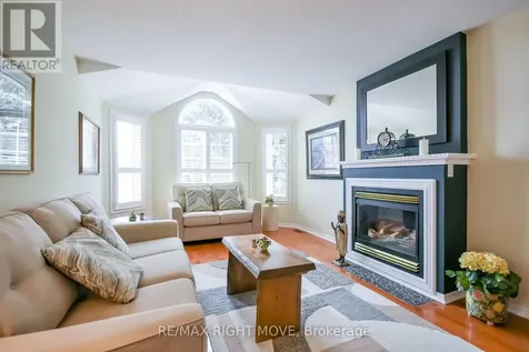 89 Carter Crescent Orillia ON L3V 7R9
