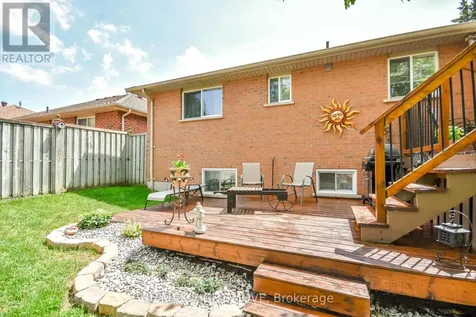 89 Carter Crescent Orillia ON L3V 7R9