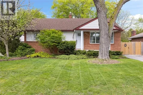 221 Grace Road Tecumseh ON N8N 2G6