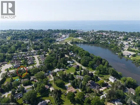 37 Mulberry Lane Port Dover ON N0A 1N6
