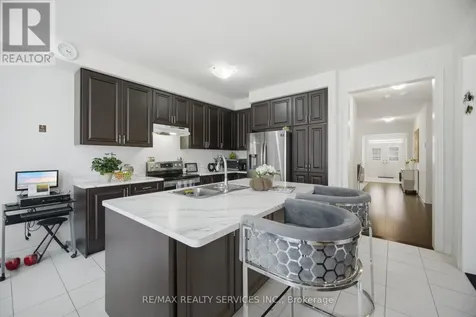 585 Dougall Avenue Caledon ON L7C 3Z2