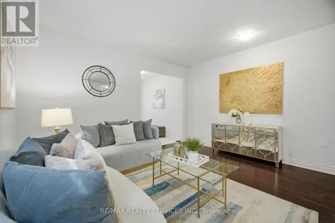 585 Dougall Avenue Caledon ON L7C 3Z2