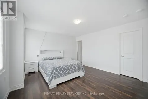 585 Dougall Avenue Caledon ON L7C 3Z2