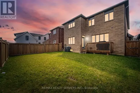 585 Dougall Avenue Caledon ON L7C 3Z2