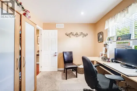 298 Kempt Street Amherstburg ON N9V 2H8