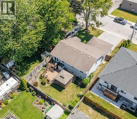 298 Kempt Street Amherstburg ON N9V 2H8