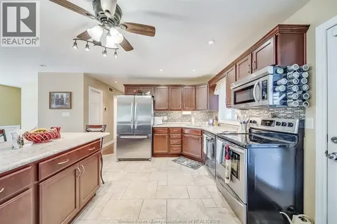 298 Kempt Street Amherstburg ON N9V 2H8