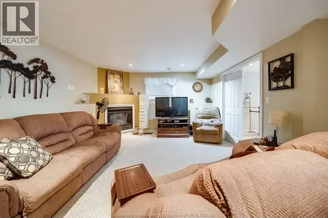298 Kempt Street Amherstburg ON N9V 2H8