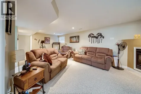 298 Kempt Street Amherstburg ON N9V 2H8