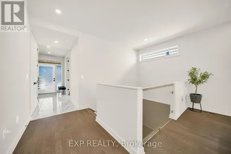 708 Wooler Place Ottawa ON K1T 0T6