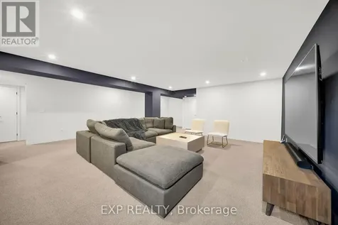 708 Wooler Place Ottawa ON K1T 0T6