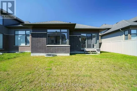 708 Wooler Place Ottawa ON K1T 0T6