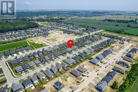 27 Silverleaf Path St. Thomas ON N5R 0N6