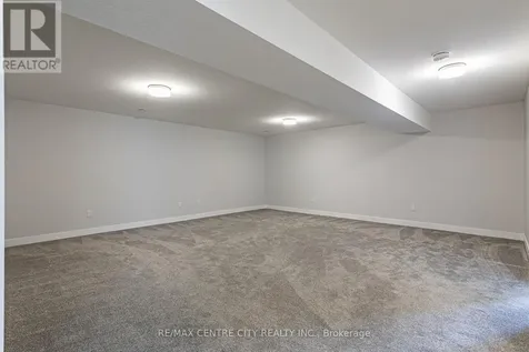 27 Silverleaf Path St. Thomas ON N5R 0N6