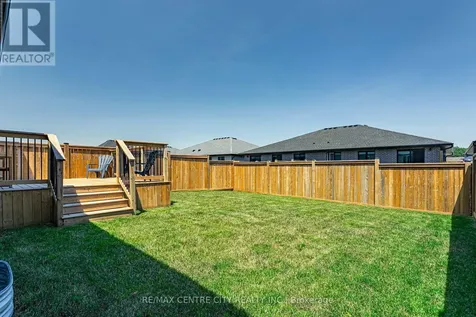 27 Silverleaf Path St. Thomas ON N5R 0N6