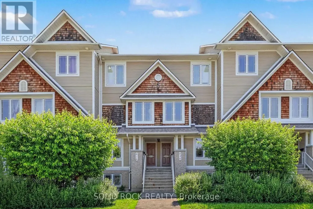 620 Lakeridge Drive Ottawa ON K4A 0H4