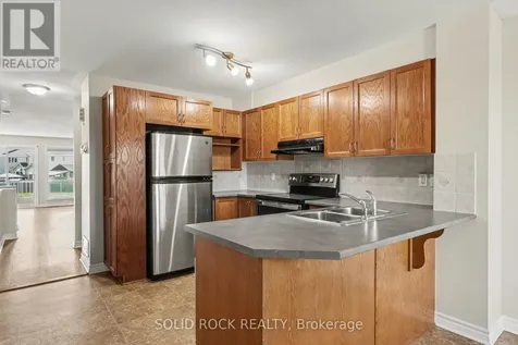 620 Lakeridge Drive Ottawa ON K4A 0H4
