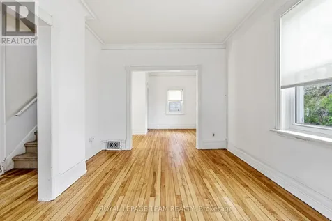 910 Pinecrest Road Ottawa ON K2B 6B3