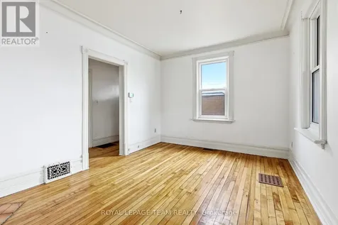 910 Pinecrest Road Ottawa ON K2B 6B3