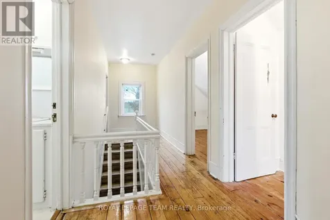 910 Pinecrest Road Ottawa ON K2B 6B3