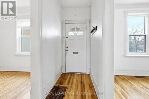 910 Pinecrest Road Ottawa ON K2B 6B3