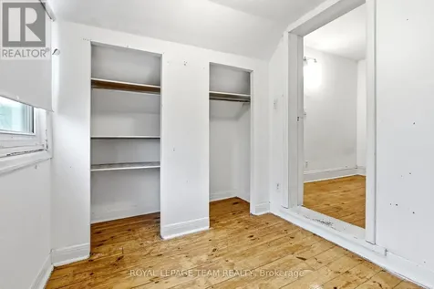 910 Pinecrest Road Ottawa ON K2B 6B3