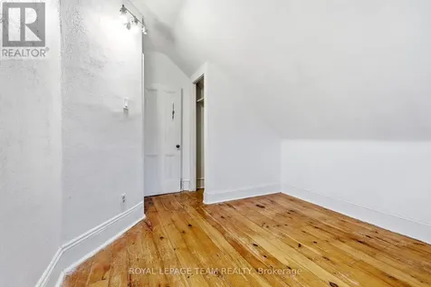 910 Pinecrest Road Ottawa ON K2B 6B3