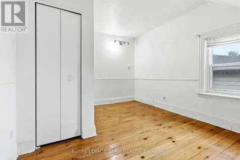 910 Pinecrest Road Ottawa ON K2B 6B3