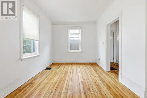 910 Pinecrest Road Ottawa ON K2B 6B3