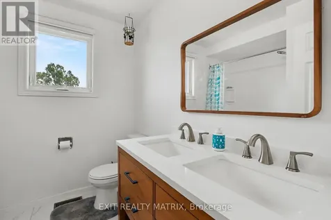 383 Viewmount Drive Ottawa ON K2E 7R9