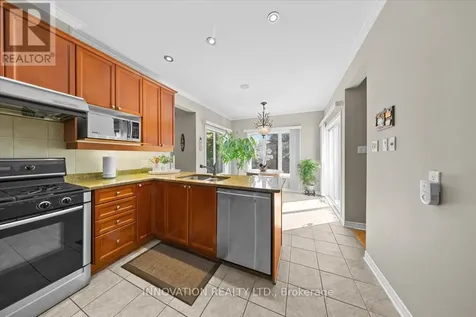 2 Gros Morne Court Ottawa ON K2M 2W7