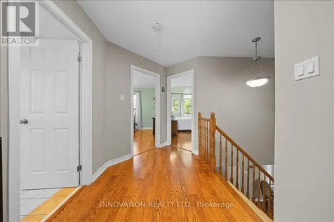 2 Gros Morne Court Ottawa ON K2M 2W7