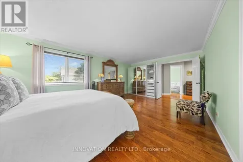 2 Gros Morne Court Ottawa ON K2M 2W7