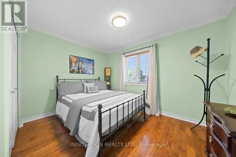 2 Gros Morne Court Ottawa ON K2M 2W7