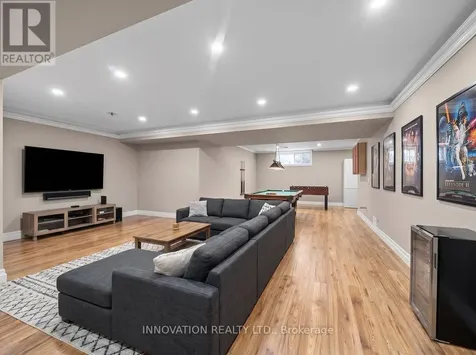 2 Gros Morne Court Ottawa ON K2M 2W7