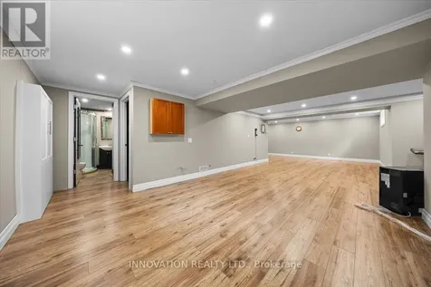 2 Gros Morne Court Ottawa ON K2M 2W7