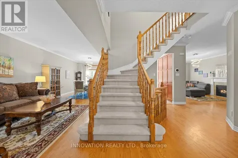 2 Gros Morne Court Ottawa ON K2M 2W7
