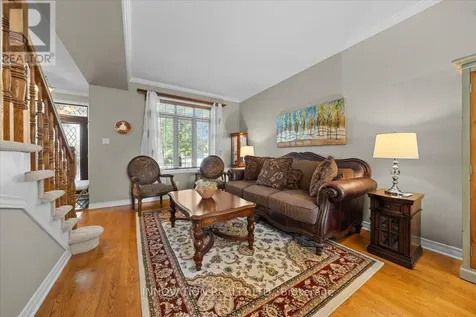 2 Gros Morne Court Ottawa ON K2M 2W7