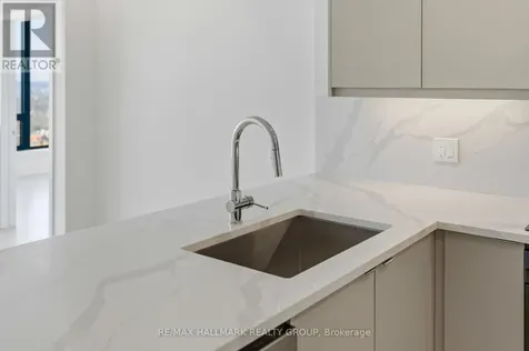 180 George Street Ottawa ON K1N 0G8